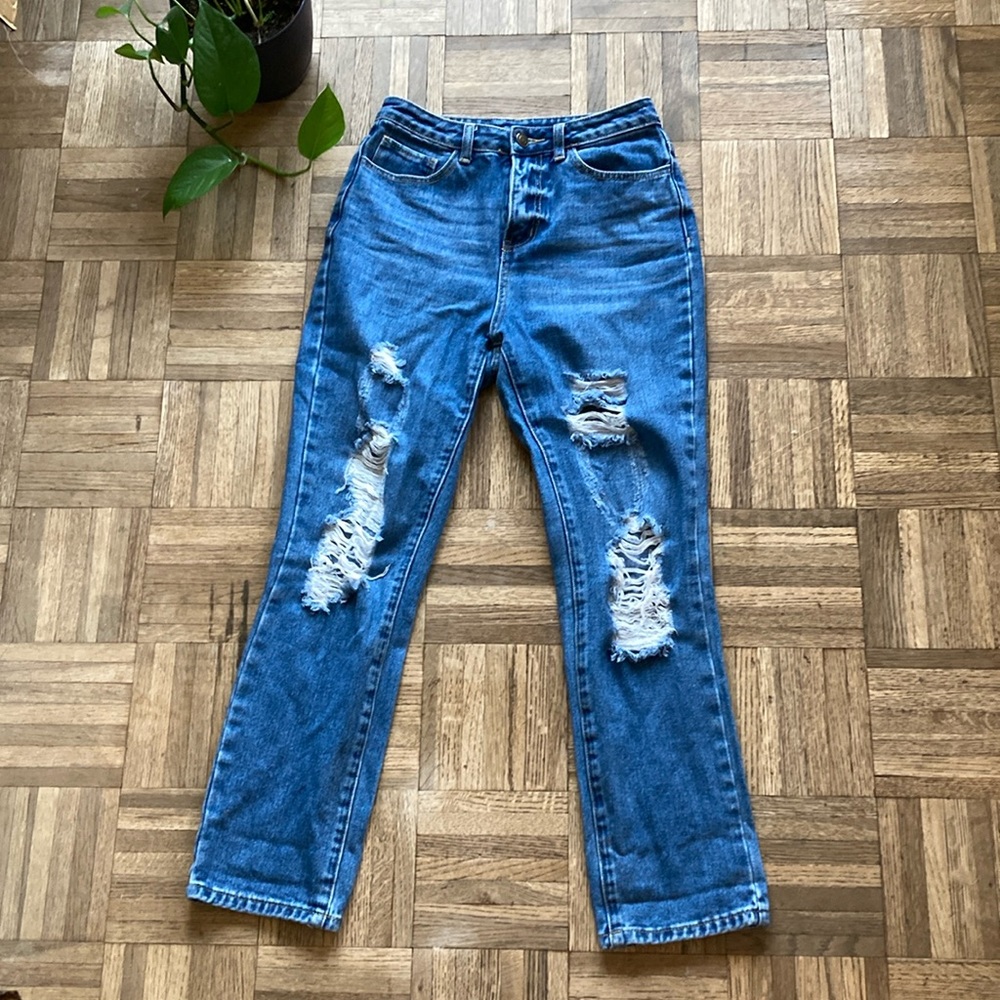 🛍️SHEIN Ripped Jeans🛍️